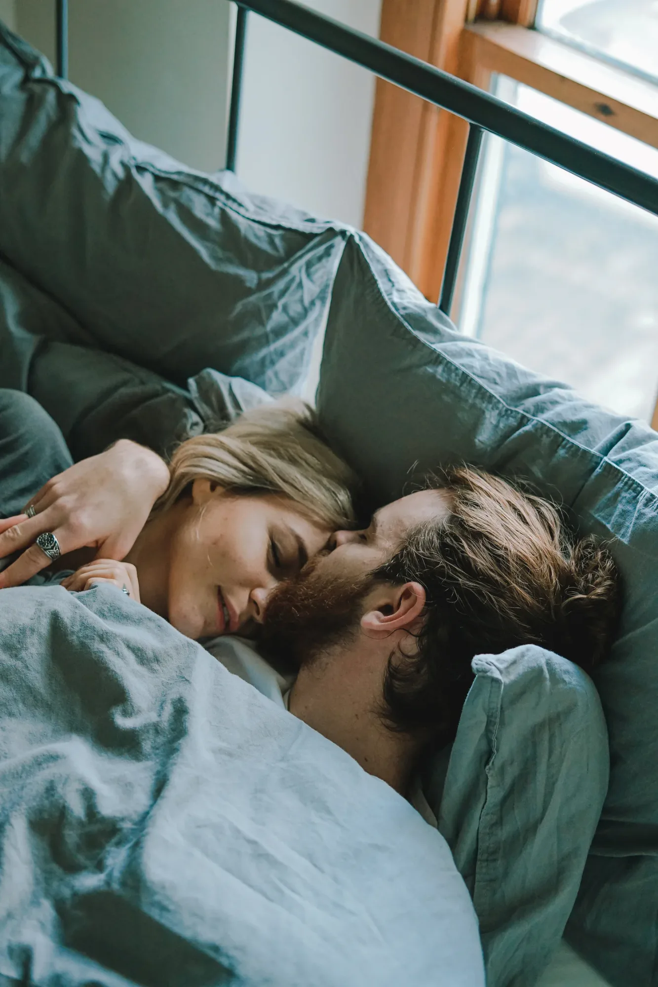 New Year Message for Your Partner: What to Write When You Want Closeness, Honesty, and a Fresh Start